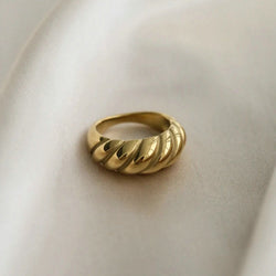 Dicker Vintage Ring
