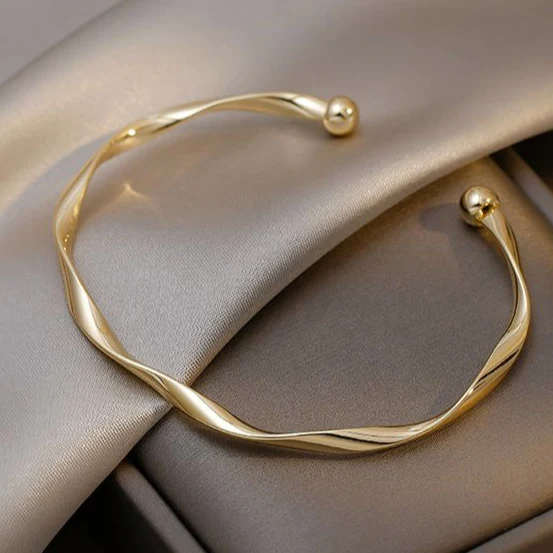 Elegant Gylden Åben Armbånd