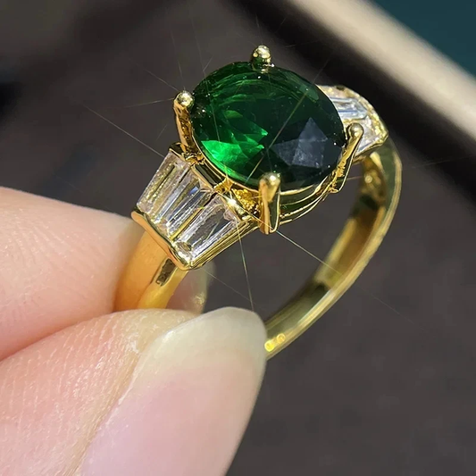 Vintage Grüner Zirkonia Guld Ring